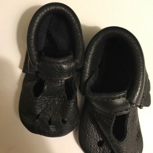 Freshly picked MaryJane Ebony size 3